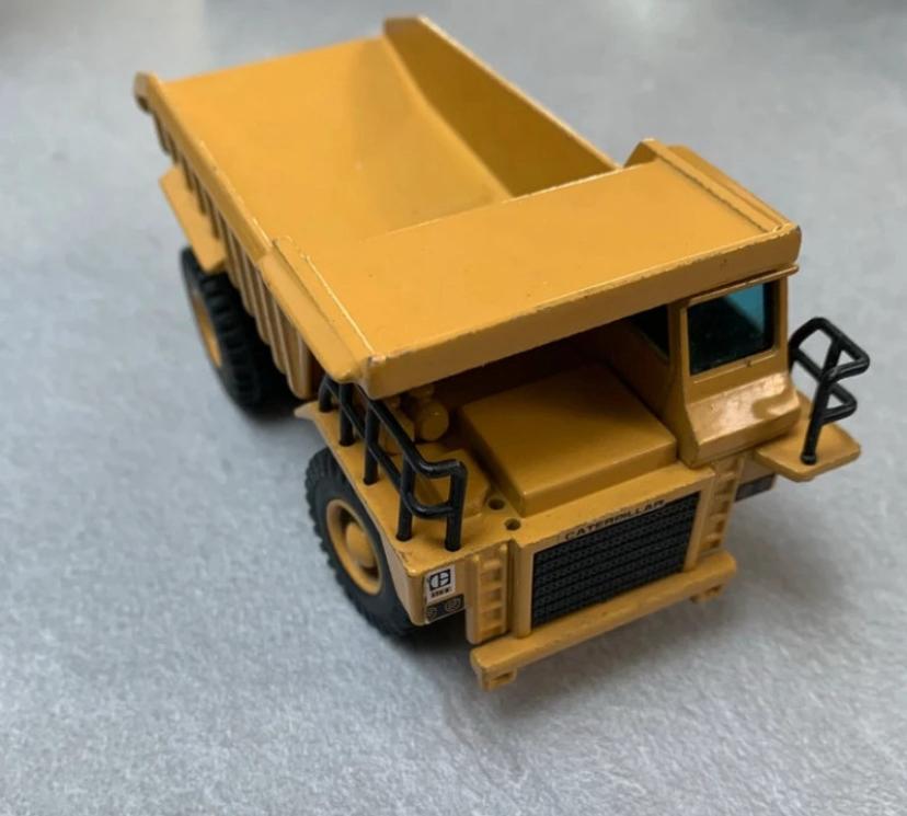 Camion Caterpillar, Enlèvement, Comme neuf