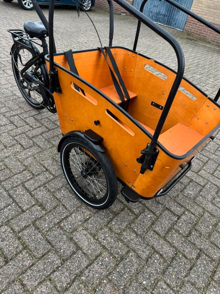 ️Vogue Superior Deluxe elektrische bakfiets, in nieuwstaat!, Vélos & Vélomoteurs, Vélos | Vélos avec bac, Comme neuf, Bâche, Enlèvement