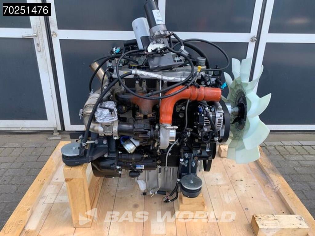 Perkins 1204J-E44TA PPKXL04.4SU1 - 4950/2200 - NRE6V04.4HTA, Auto's, Stof, Gebruikt, Euro 6, Overige kleuren