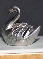 Twee zeer kleine metalen eendjes..., Ophalen of Verzenden