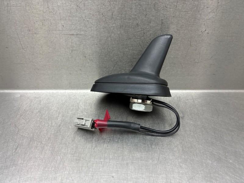 ANTENNE Nissan Pulsar (C13) (01-2013/-), Dhr. M. Roggen, Stadsweg 37 37
9917 PV  WIRDUM GR., NL, Nissan, Utilisé
