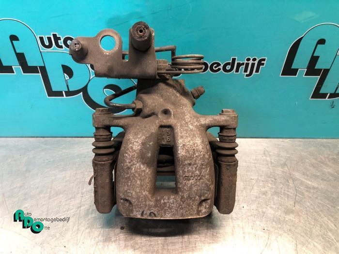 Remklauw (Tang) links-achter van een Volkswagen Caddy (Caddy, Auto-onderdelen, Remmen en Aandrijving, Volkswagen, Gebruikt, 3 maanden garantie