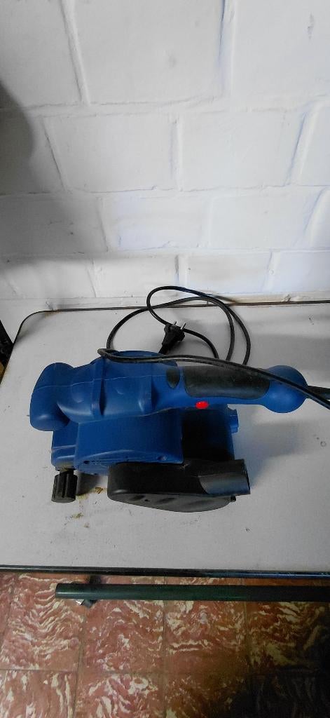 Bandschuurmachine Powerplus, Ophalen of Verzenden, Zo goed als nieuw, 600 tot 1200 watt, Bandschuurmachine