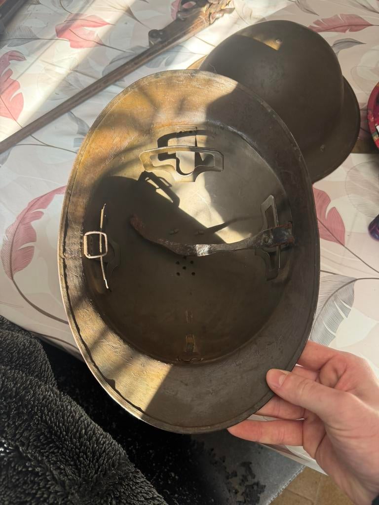 Bonjour caqsue a vendre de la deuxième guerre, Enlèvement, Armée de terre