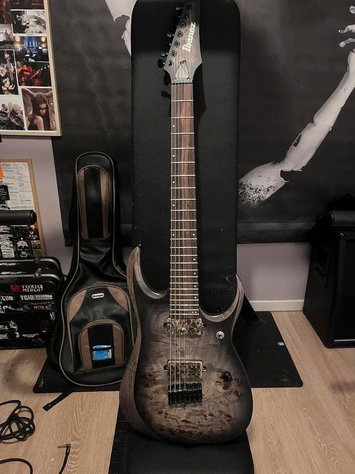 7 string Ibanez Axion Label RGD71ALPA Charcoal burst black, Muziek en Instrumenten, Snaarinstrumenten | Gitaren | Elektrisch, Zo goed als nieuw