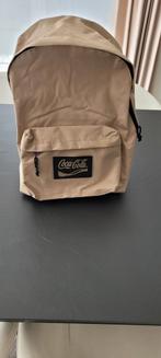 Sac à dos Coca Cola Beige, Neuf, Autres marques, 25 à 40 cm, Enlèvement ou Envoi