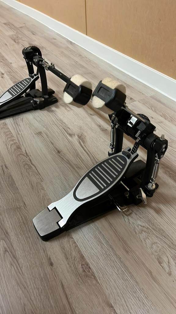 DiMavery DFM-1000 dubbel bassdrumpedaal, Musique & Instruments, Batteries & Percussions, Comme neuf, Enlèvement