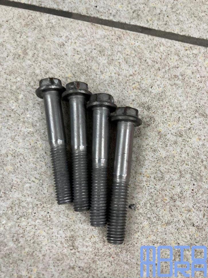 Remklauwbouten BMW S1000RR 2012 - 2014 remklauw bout bouten, Motos, Pièces | BMW, Enlèvement ou Envoi