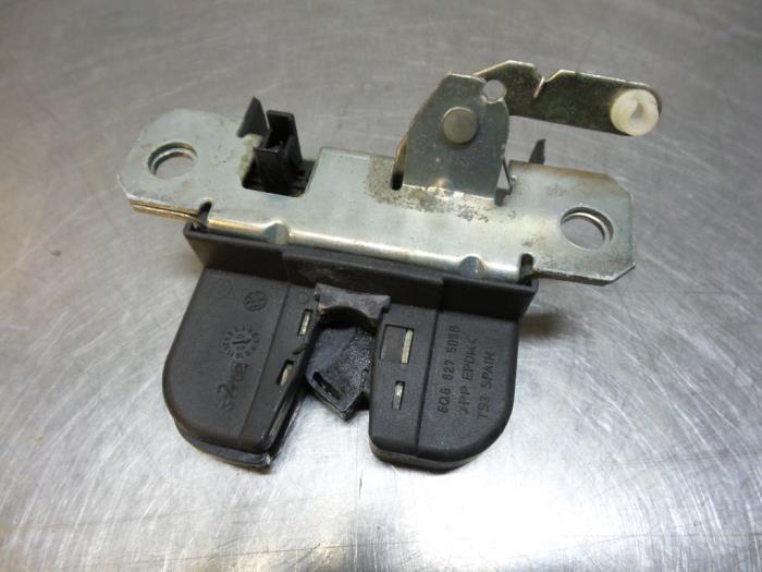 Mécanique de verrouillage hayon d'un Volkswagen Polo (Polo, Autos : Pièces & Accessoires, Carrosserie & Tôlerie, Volkswagen, Utilisé