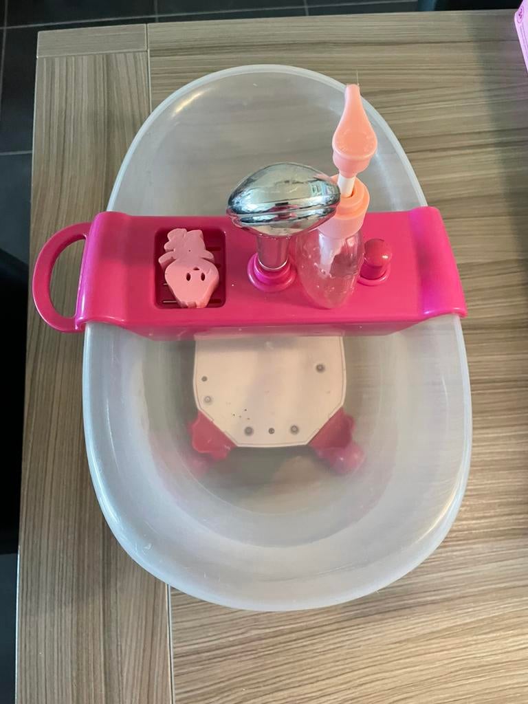 Babyborn bad, Enfants & Bébés, Jouets | Jouets de bain, Enlèvement, Comme neuf
