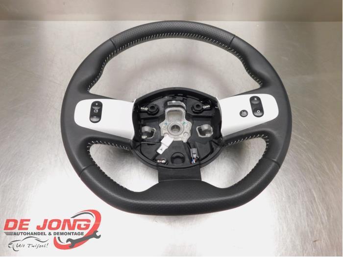 Volant d'un Renault Twingo, Autos : Pièces & Accessoires, Commande, Renault, Utilisé, 3 mois de garantie, Enlèvement ou Envoi