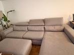 Sofa (zithoek) met bijhorende poef, Ophalen, Zo goed als nieuw, Stof, Modern