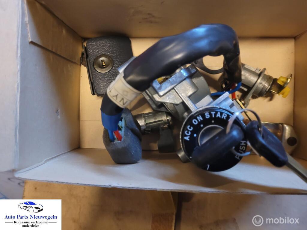 Slotenset Hyundai Lantra ('91-'01) 81905-28022AQ, Auto-onderdelen, Klein materiaal, Hyundai, Nieuw, Ophalen of Verzenden