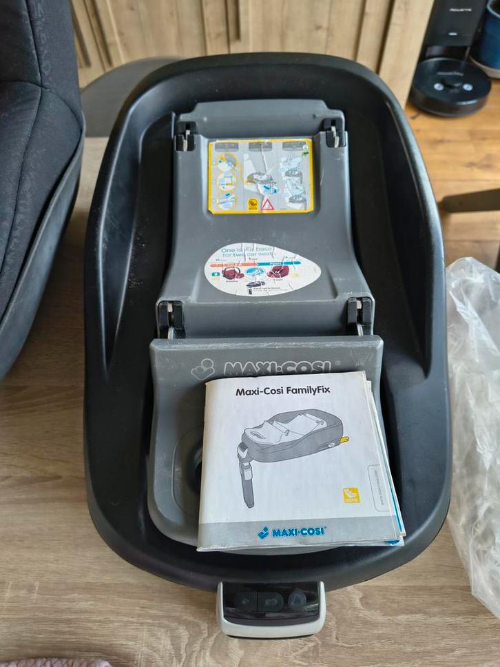 Familyfix basis Maxi-Cosi, Enfants & Bébés, Sièges auto, Maxi-Cosi, Isofix, Enlèvement