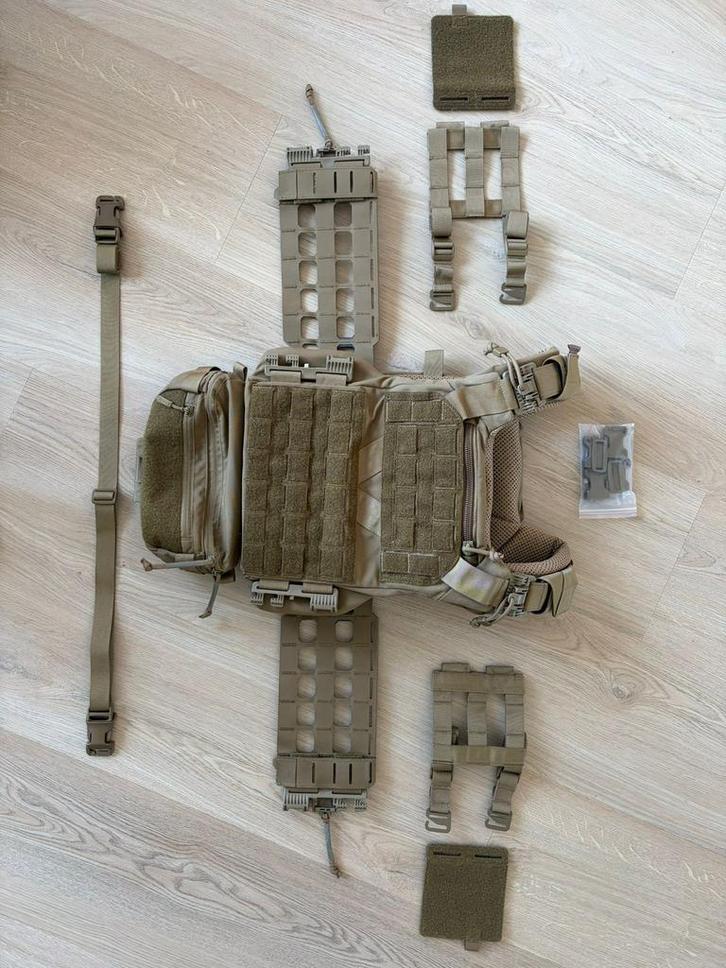 Agilite K19 plate carrier 3.0, Collections, Objets militaires | Général, Enlèvement ou Envoi