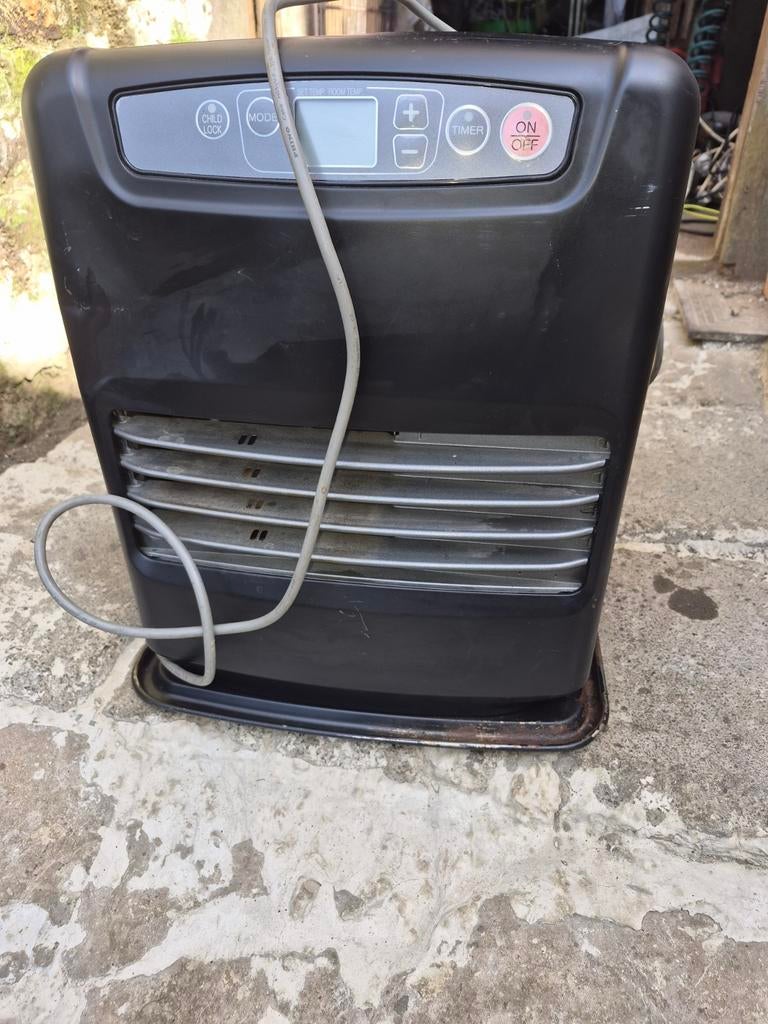 Poêle à pétrole électronique