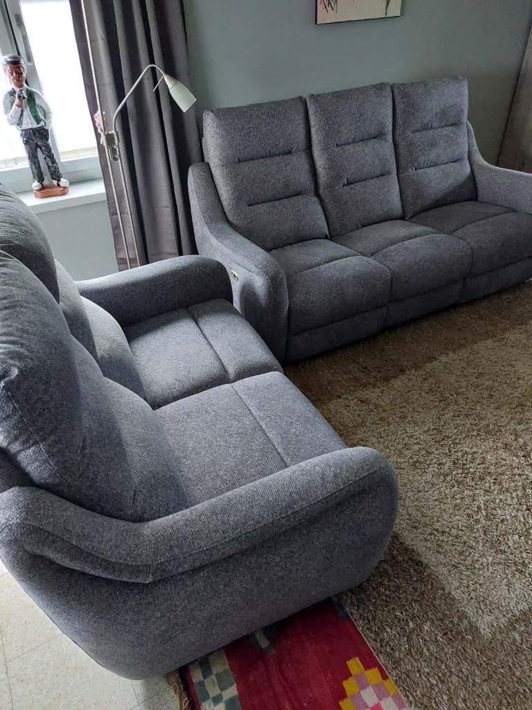 Zetels 2 zit + 3 zit (NIEUW)2750 euro., Huis en Inrichting, Zetels | Zetels, Ophalen, 150 tot 200 cm, Nieuw, 75 tot 100 cm