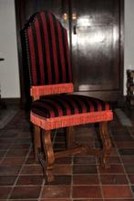 Nieuwe eiken stoelen met fluwelen bekleding., Ophalen