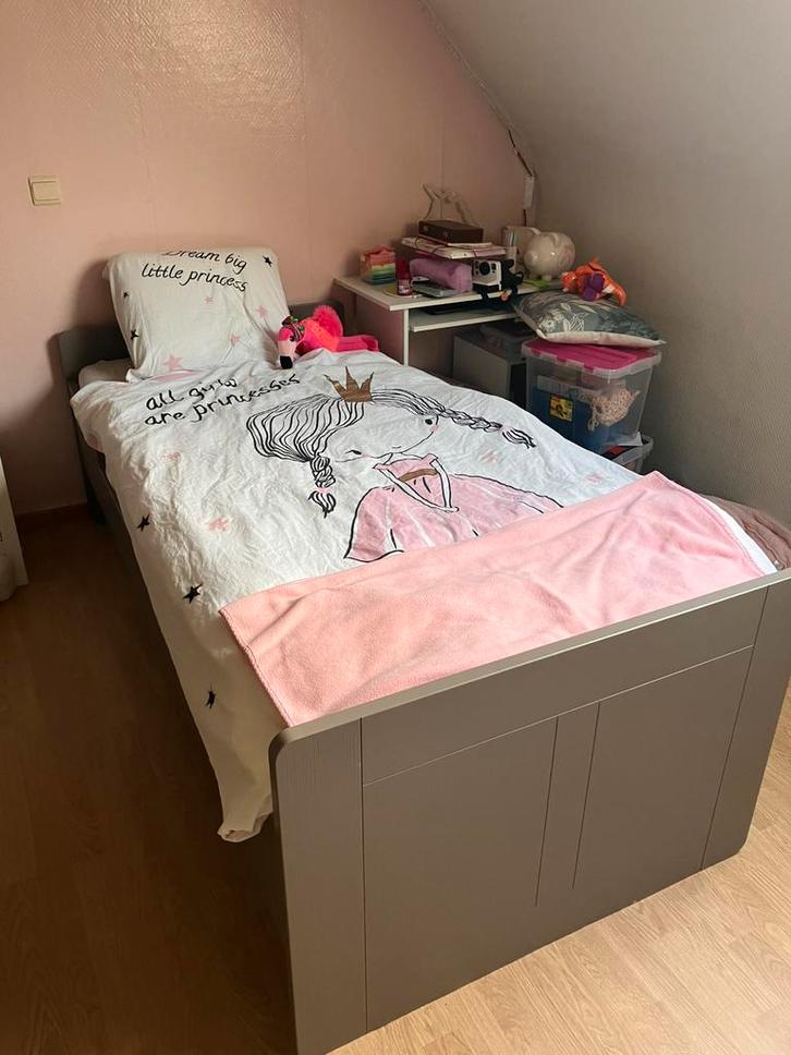 Bed meegroeibed Bopita Bologna grey brushed +dekbedovertrek, Kinderen en Baby's, Kinderkamer | Bedden, Zo goed als nieuw, 180 cm of meer