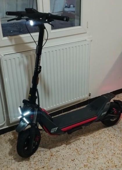 Trottinette aux choix plus de renseignements et prix message, Enlèvement ou Envoi