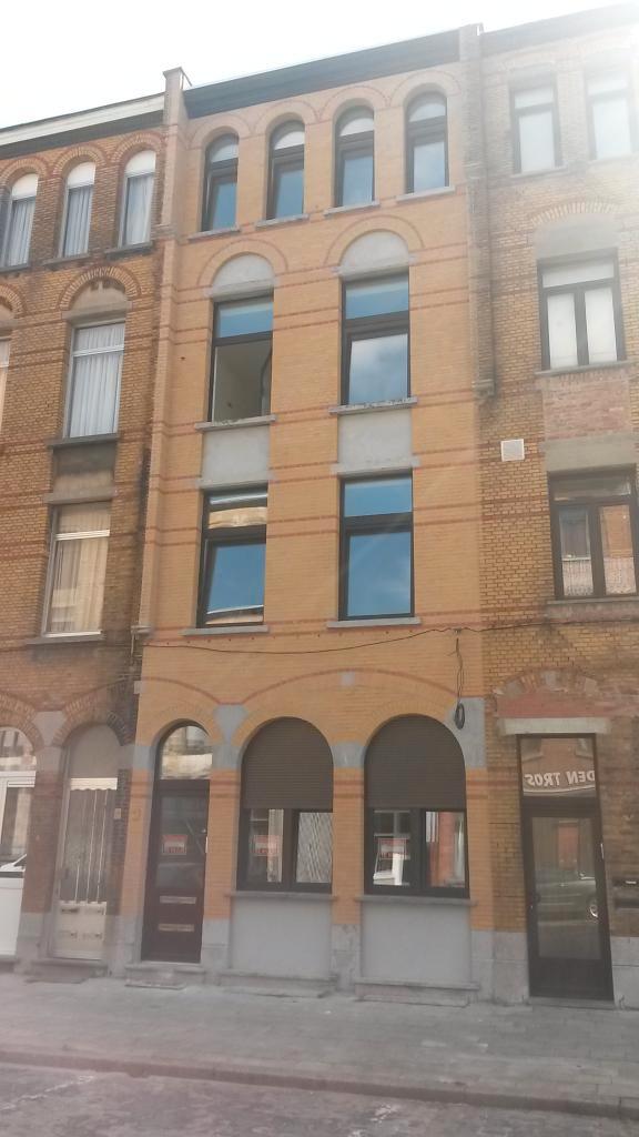 Opbrengsteigendom gebouw met 4 appart. te 2000 Antwerpen., Immo, Huizen en Appartementen te koop, Antwerpen (stad), 200 tot 500 m²