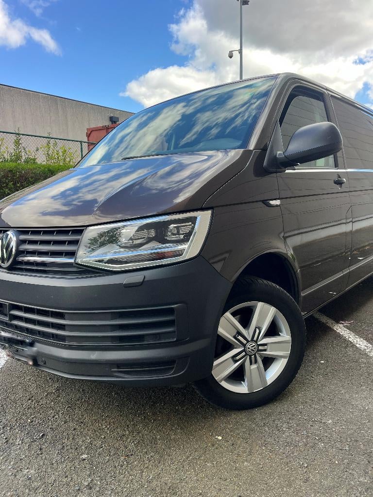 VW Transporter 2.0 TDI (2017) Goed onderhouden – Ongevalvrij, Auto's, Volkswagen, Voorwielaandrijving, 4 deurs, Stof, Euro 6