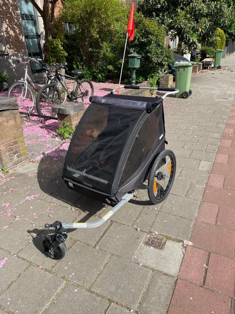 Thule coaster xt (2kids) en toebehoren, Ophalen, Zo goed als nieuw