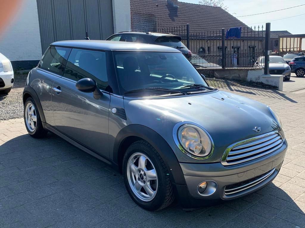 Mini Cooper 1.6i automaat 120 000km 2010, Automaat, 4 cilinders, 72 kW, 1600 cc