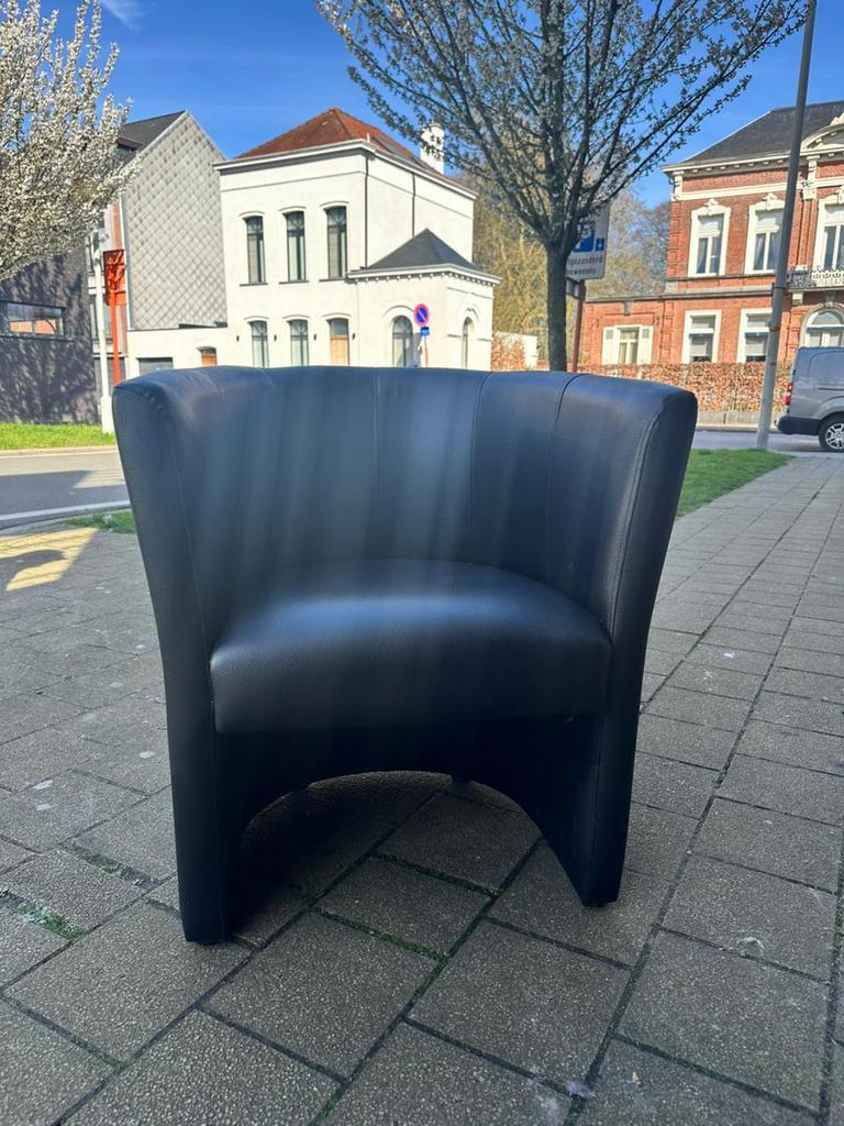 Nieuw 4 stoelen te koop + glas tafel, Articles professionnels, Immobilier d'entreprise, Achat