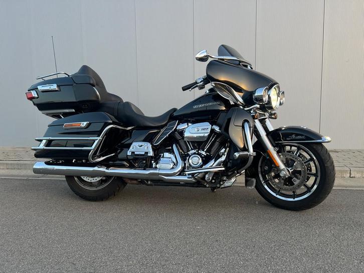 ULTRA LIMITED 107, Motos, Motos | Harley-Davidson, Entreprise, Chopper, plus de 35 kW, 2 cylindres, Poignées chauffantes, Enlèvement