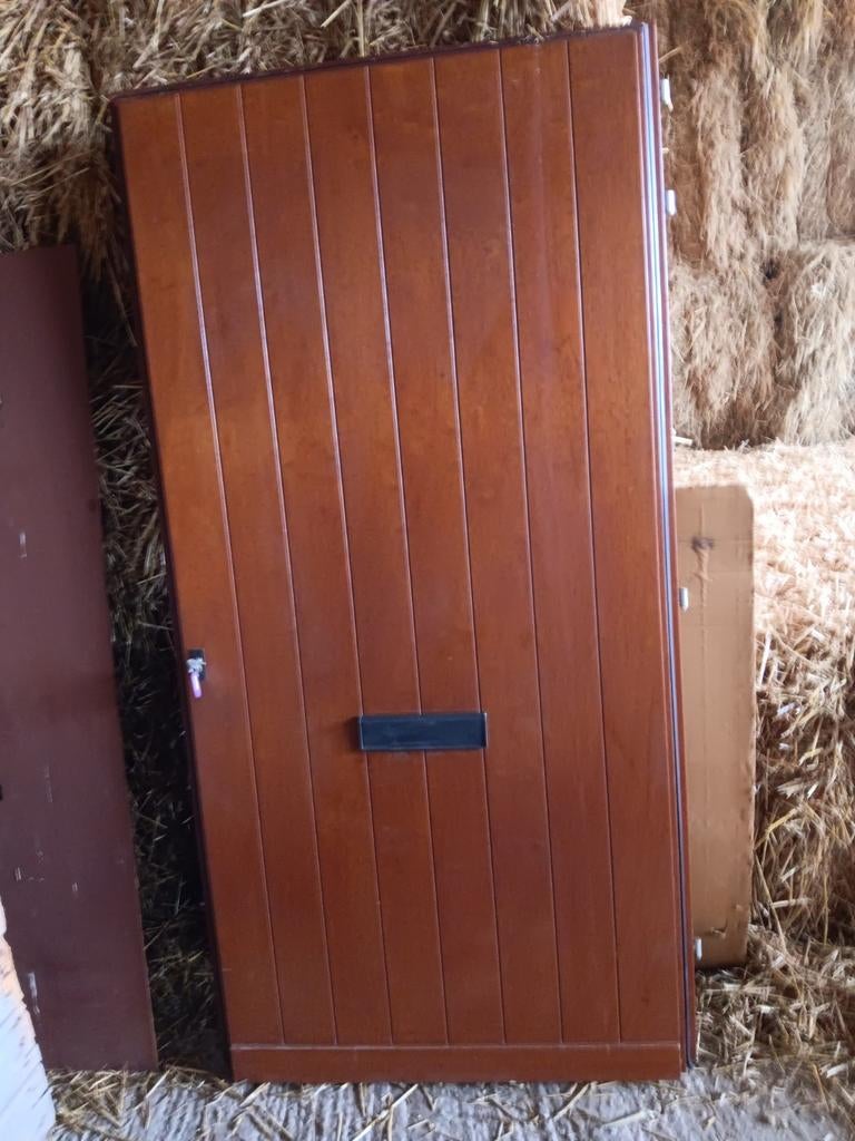 Buitendeur miranti, Ophalen, Buitendeur