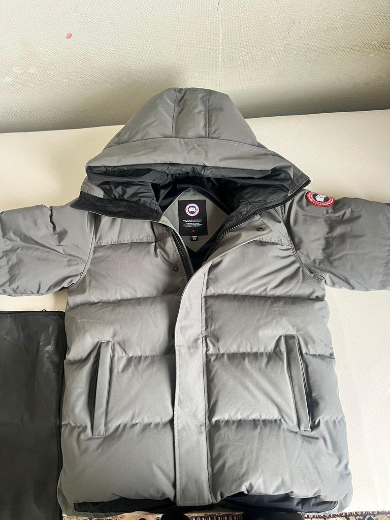 Canada Goose McMilan, Vêtements | Hommes, Vestes | Hiver, Comme neuf, Taille 52/54 (L), Gris, Enlèvement ou Envoi