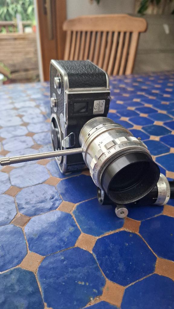 Paillard Bolex C8 + Berthiot Pan-Cinor 12,5 tot 36, Verzamelen, Foto-apparatuur en Filmapparatuur, Ophalen of Verzenden, 1940 tot 1960