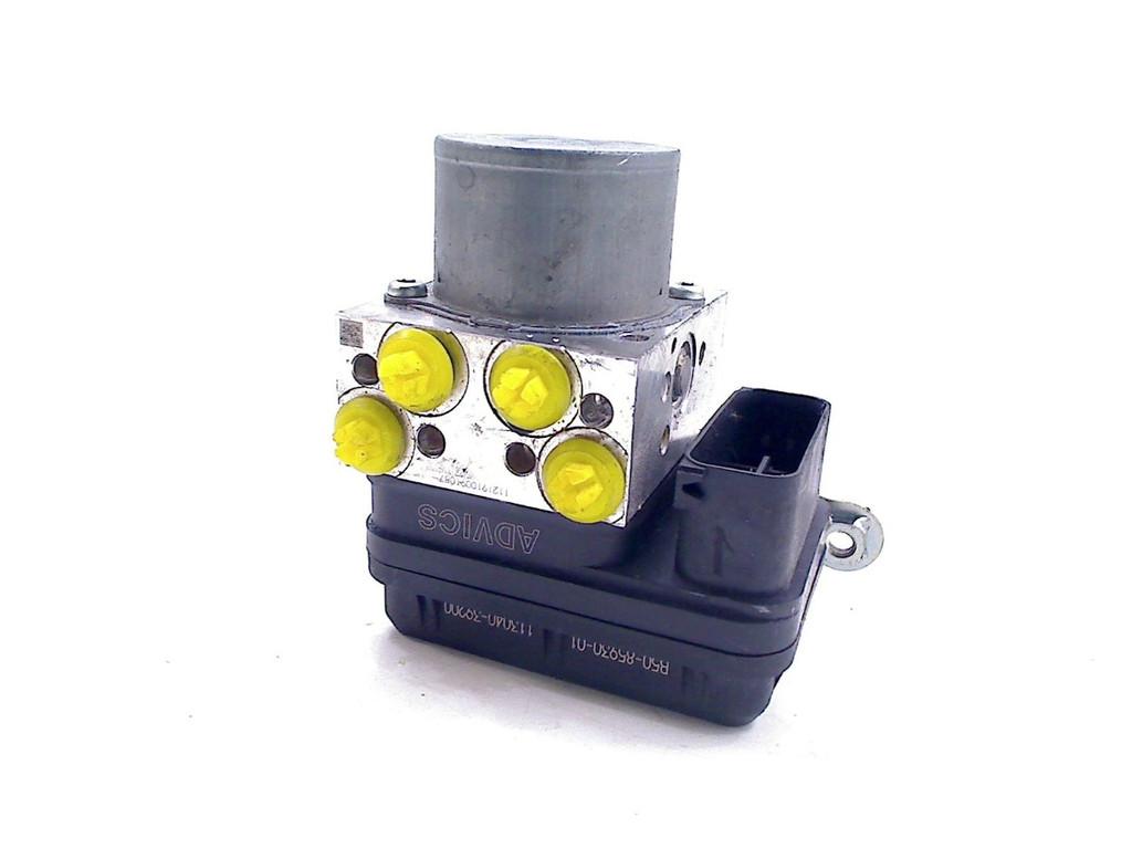 BLOC ABS (FREINS ANTI-BLOCAGE) Yamaha (B50-85930-01), Dhr. S. di Majo, Utilisé, Info@cama-motorparts.nl, P.J. Troelstraweg 8 8
3144 CX  MAASSLUIS, NL