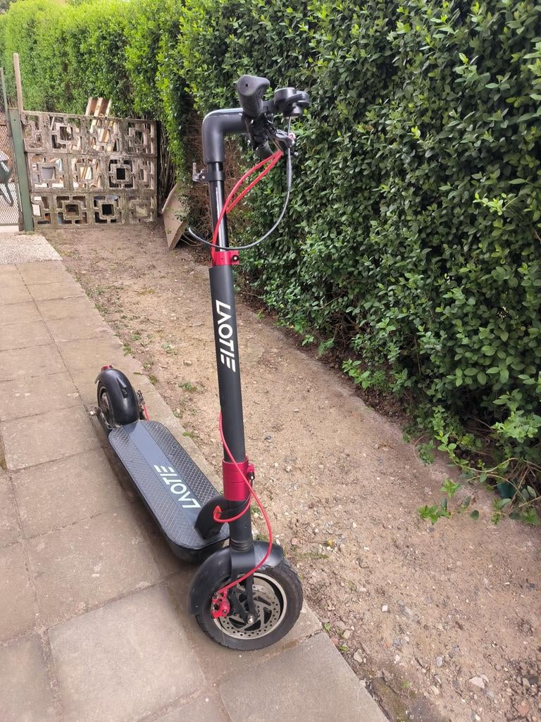 Trottinette Électrique LAOTIE -