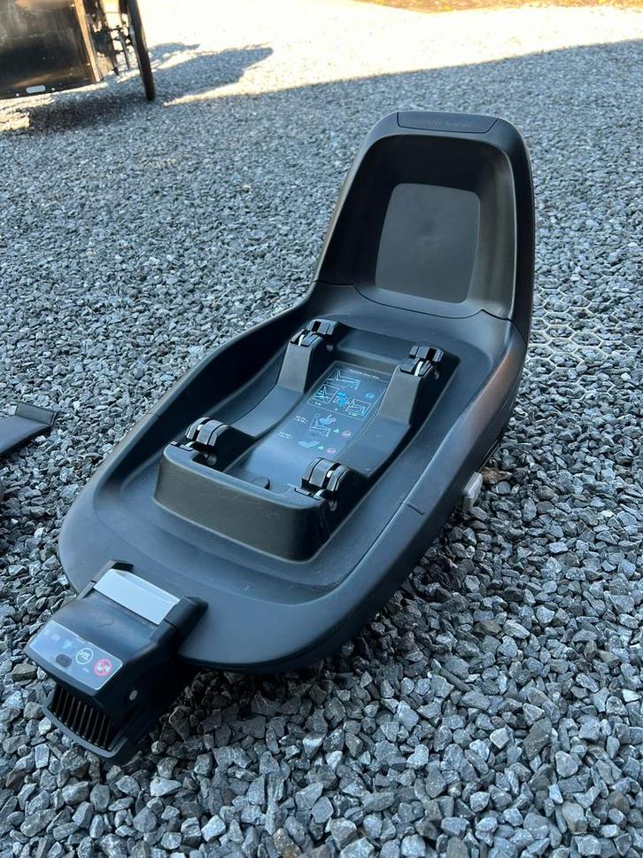 Set van 2 IsoFix basissen, 1 MaxiCosi en 2 autospiegels, Kinderen en Baby's, Autostoeltjes, Zo goed als nieuw, Maxi-Cosi, Isofix