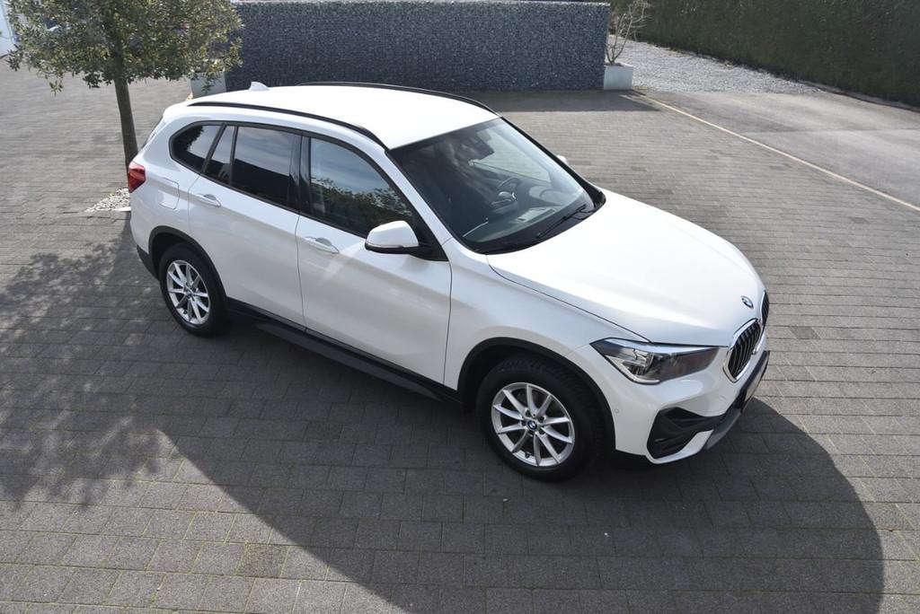 BMW X1 18Ia S-Drive Navi/Leder/4Season (bj 2021, automaat), Gebruikt, 136 pk, Bedrijf, 5 zetels