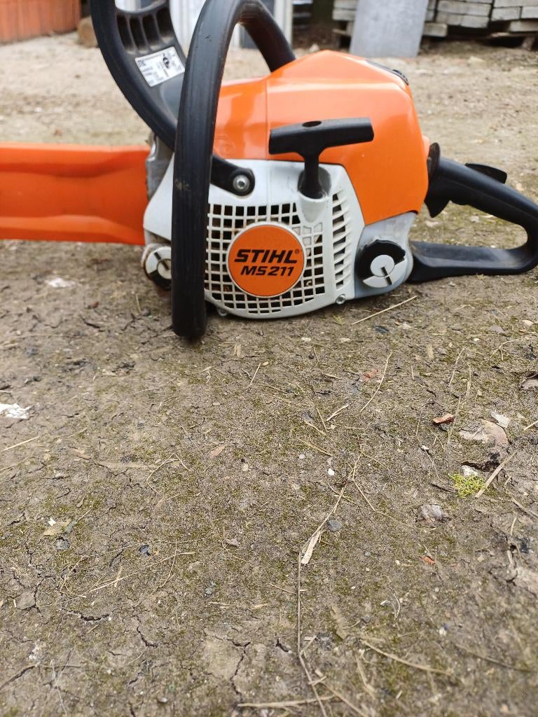Sthill ms 211, Doe-het-zelf en Bouw, Ophalen, Zo goed als nieuw, Kettingzaag, Stihl