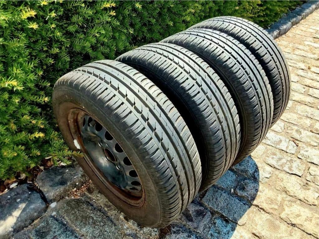 Roues été 195/65-15 d'une Seat Toledo, 15 pouces, Pneus et Jantes, Pneus été, Enlèvement