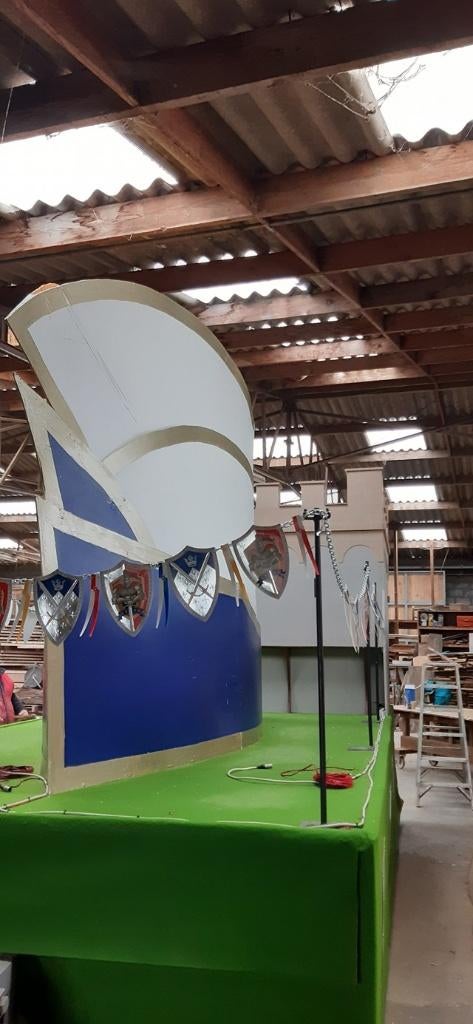 carnavalwagen, Hobby en Vrije tijd, Feestartikelen, Ophalen, Gebruikt