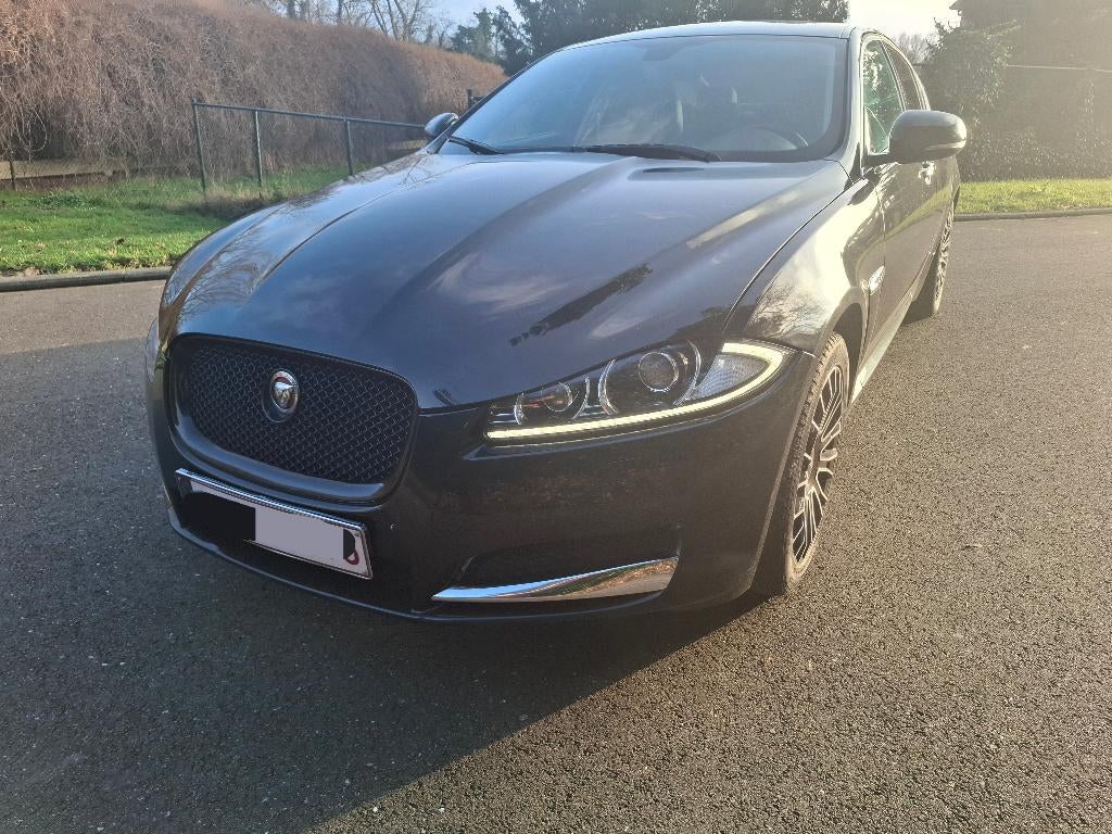 Jaguar xf met motor problemen, Auto's, Automaat, Euro 5, Achterwielaandrijving, Zwart