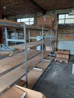 Robuuste metalen planken