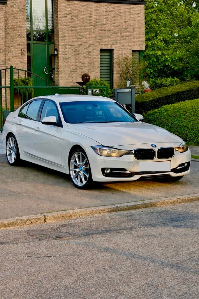 Bmw f30 318d 2012, Autos, Cuir, Euro 5, Achat, Capteur de stationnement