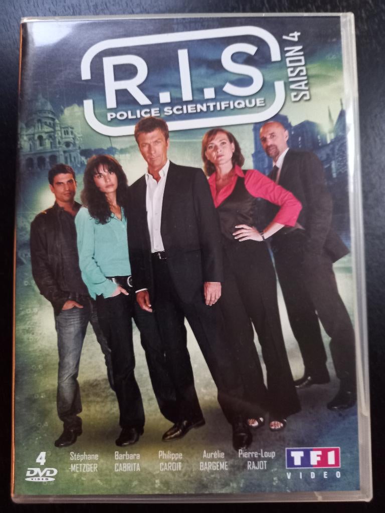 R.I.S. saison 4 coffret 4 DVD, CD & DVD, DVD | TV & Séries télévisées, Enlèvement ou Envoi, Coffret, Comme neuf, Autres genres