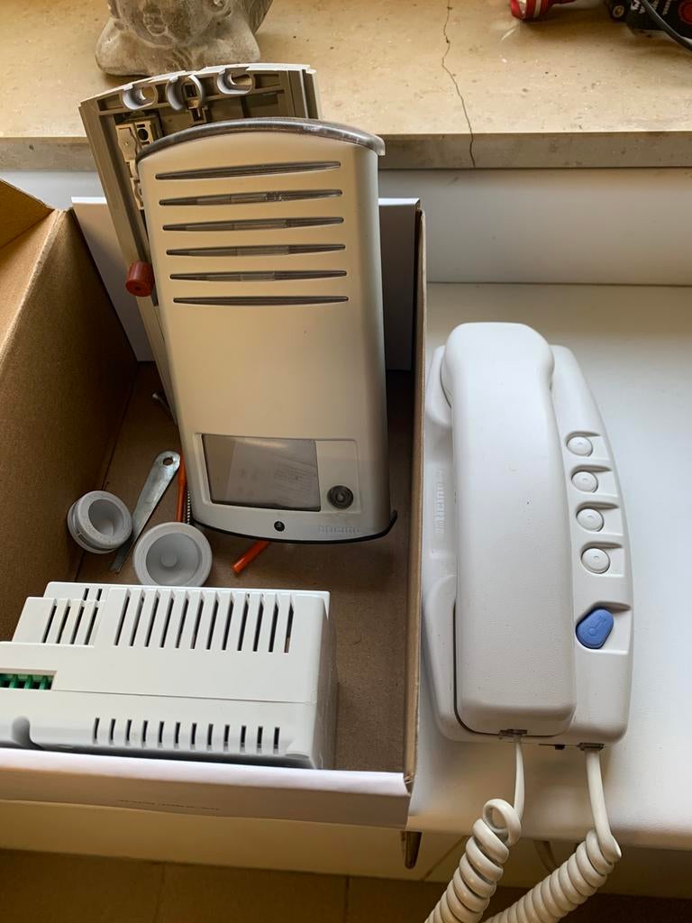 Paraphone, Enlèvement, Utilisé, Filaire