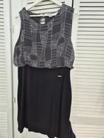 6 jurken dames, Ophalen of Verzenden, Zo goed als nieuw, Maat 42/44 (L)