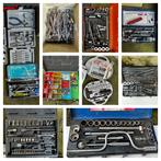 Gros lot outils – coffrets douilles, cliquets, clés plates, Enlèvement, Utilisé