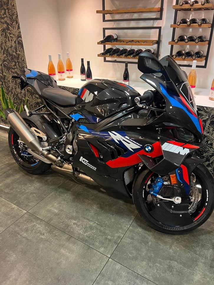 Te Koop BMW ///M1000RR/// van 2024 bj New New 00000 km, Motoren, Motoren | BMW, Particulier, Ophalen of Verzenden