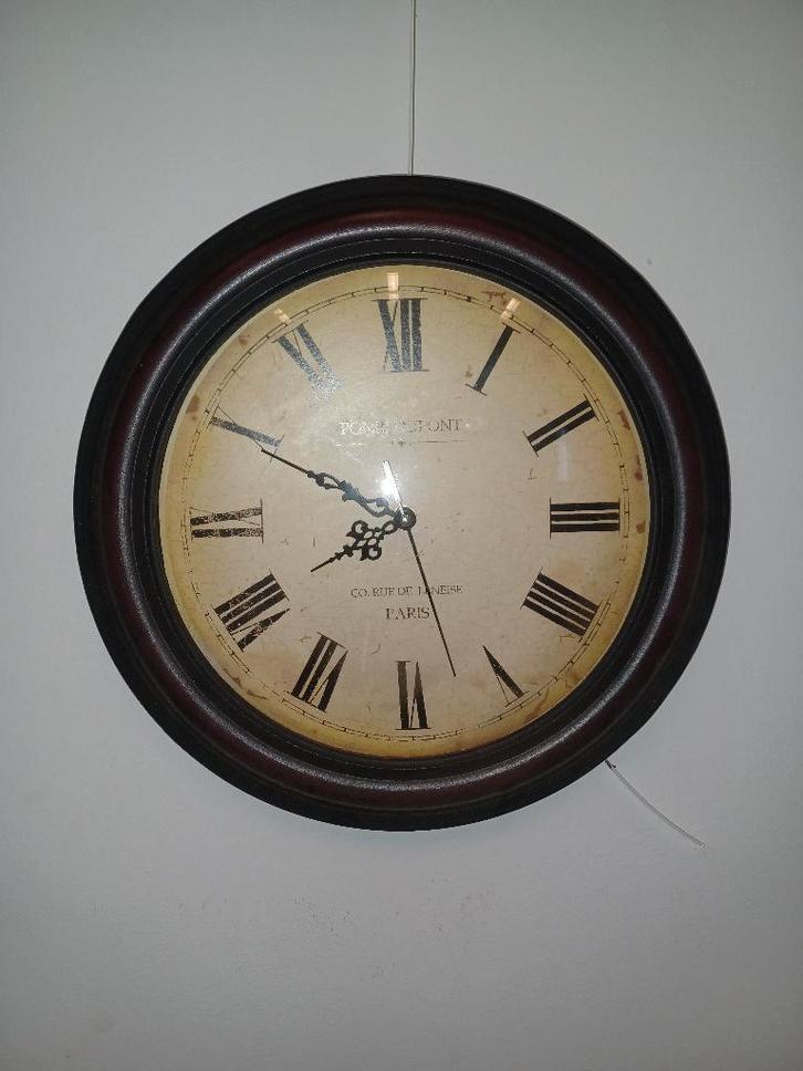 Vintage wandklok, Huis en Inrichting, Woonaccessoires | Klokken, Zo goed als nieuw, Wandklok, Digitaal, Verzenden