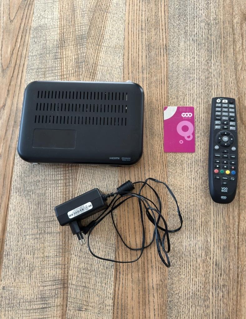 Decodeur numerique Voobox, TV, Hi-fi & Vidéo, Décodeurs & Enregistreurs à disque dur, Enlèvement, Comme neuf, Décodeur